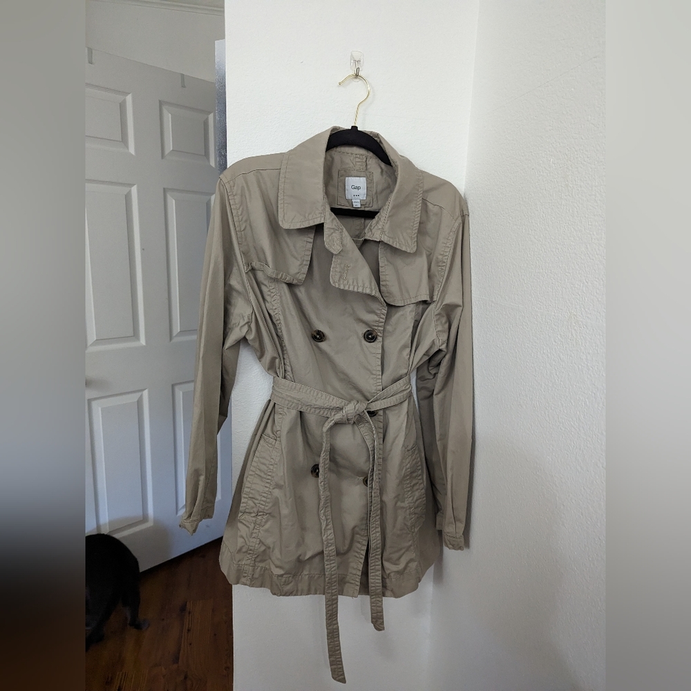 EUC - GAP Khaki Mini Trench Coat Size XXL